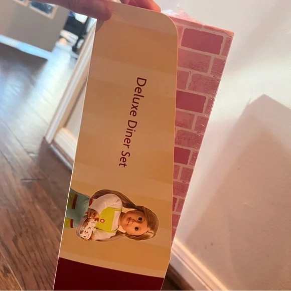 American Girl Deluxe Diner Set - Picture 4 of 4